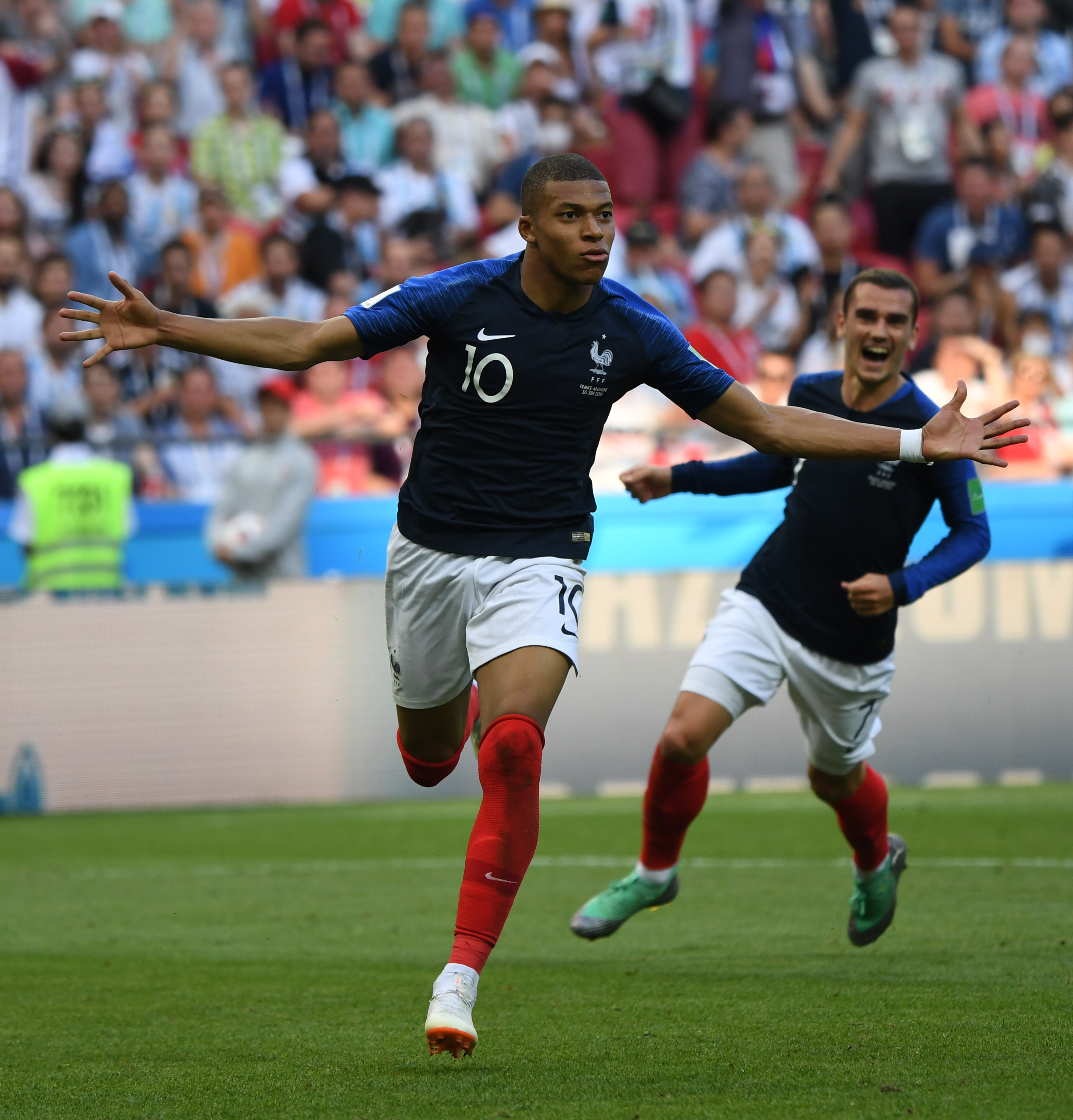 向的高飞球 向的高飞球