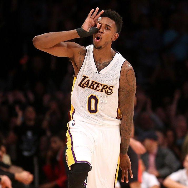 足以构成连 足以构成连